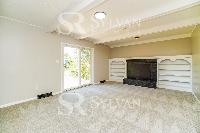 Click to view - 009-photo-family-room-11268516.jpg