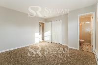 Click to view - 008-photo-main-bedroom-11929420.jpg