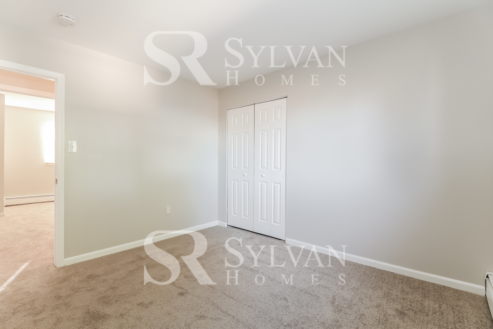 012-photo-bedroom-11929424.jpg