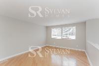 Click to view - 003-photo-living-room-10821401.jpg