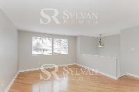 Click to view - 004-photo-living-room-10821400.jpg