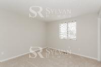 Click to view - 007-photo-main-bedroom-10821393.jpg