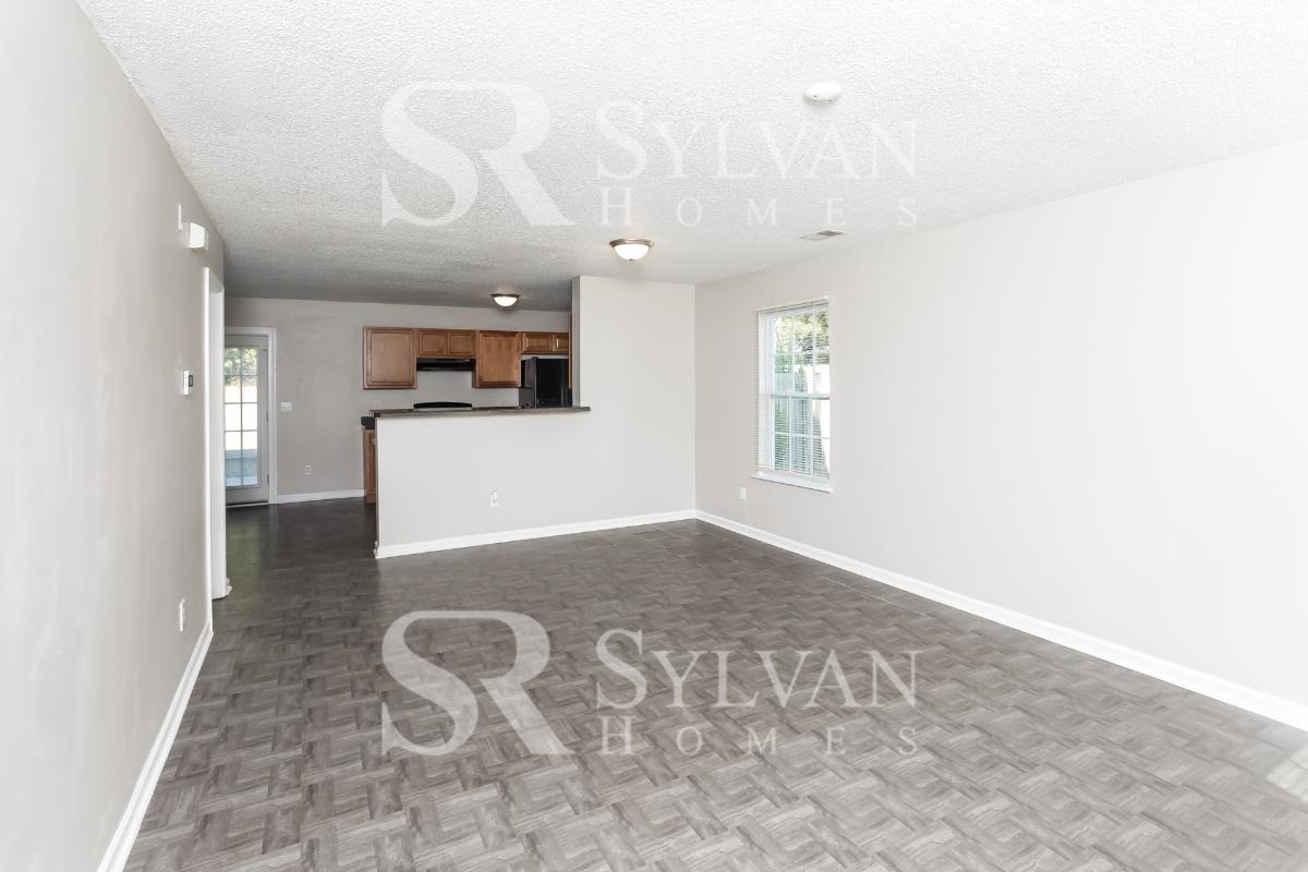 003-photo-living-room-10017636.jpg