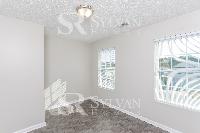Click to view - 010-photo-bedroom-10017628.jpg