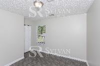 Click to view - 012-photo-bedroom-10017632.jpg