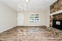 Click to view - 001-photo-living-room-11977748.jpg