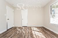 Click to view - 011-photo-bedroom-11977733.jpg