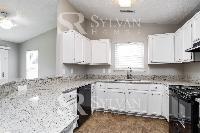 Click to view - 004-photo-kitchen-12043442.jpg