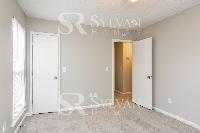 Click to view - 011-photo-bedroom-12043452.jpg