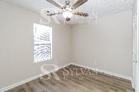 Click to view - 007-photo-main-bedroom-11995419.jpg