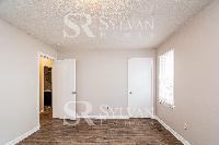 Click to view - 007-photo-main-bedroom-10236554.jpg