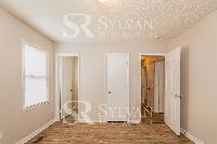 Click to view - 008-photo-main-bedroom-10236556.jpg