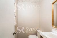 Click to view - 013-photo-bathroom-10236557.jpg