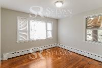 Click to view - 013-photo-bedroom-10896540.jpg