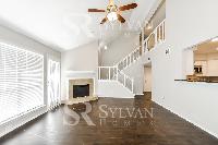 Click to view - 002-photo-living-room-11832817.jpg