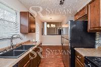 Click to view - 006-photo-kitchen-8010995.jpg