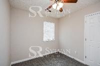 Click to view - 007-photo-master-bedroom-8010985.jpg