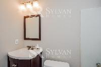 Click to view - 009-photo-master-bathroom-8010998.jpg