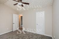 Click to view - 012-photo-bedroom-8010990.jpg