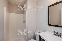 Click to view - 013-photo-bathroom-8010988.jpg