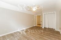 Click to view - 007-photo-bedroom-11813755.jpg