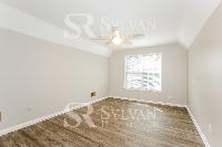 Click to view - 010-photo-bedroom-11813768.jpg