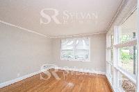 Click to view - 001-photo-living-room-11255792.jpg