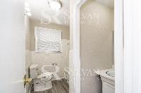 Click to view - 008-photo-main-bathroom-11255518.jpg