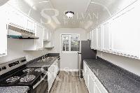 Click to view - 006-photo-kitchen-10855923.jpg