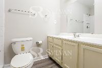 Click to view - 010-photo-main-bathroom-10855918.jpg