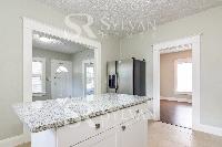 Click to view - 006-photo-kitchen-7689118.jpg