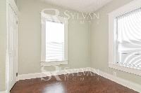 Click to view - 010-photo-bedroom-7689114.jpg