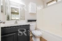 Click to view - 009-photo-main-bathroom-11981083.jpg