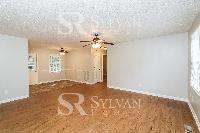 Click to view - 003-photo-living-room-11641164.jpg