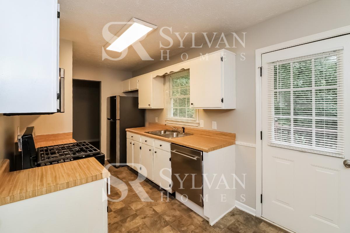 009-photo-kitchen-11641170.jpg