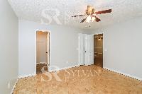 Click to view - 010-photo-main-bedroom-11641162.jpg