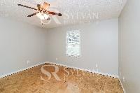 Click to view - 011-photo-main-bedroom-11641161.jpg