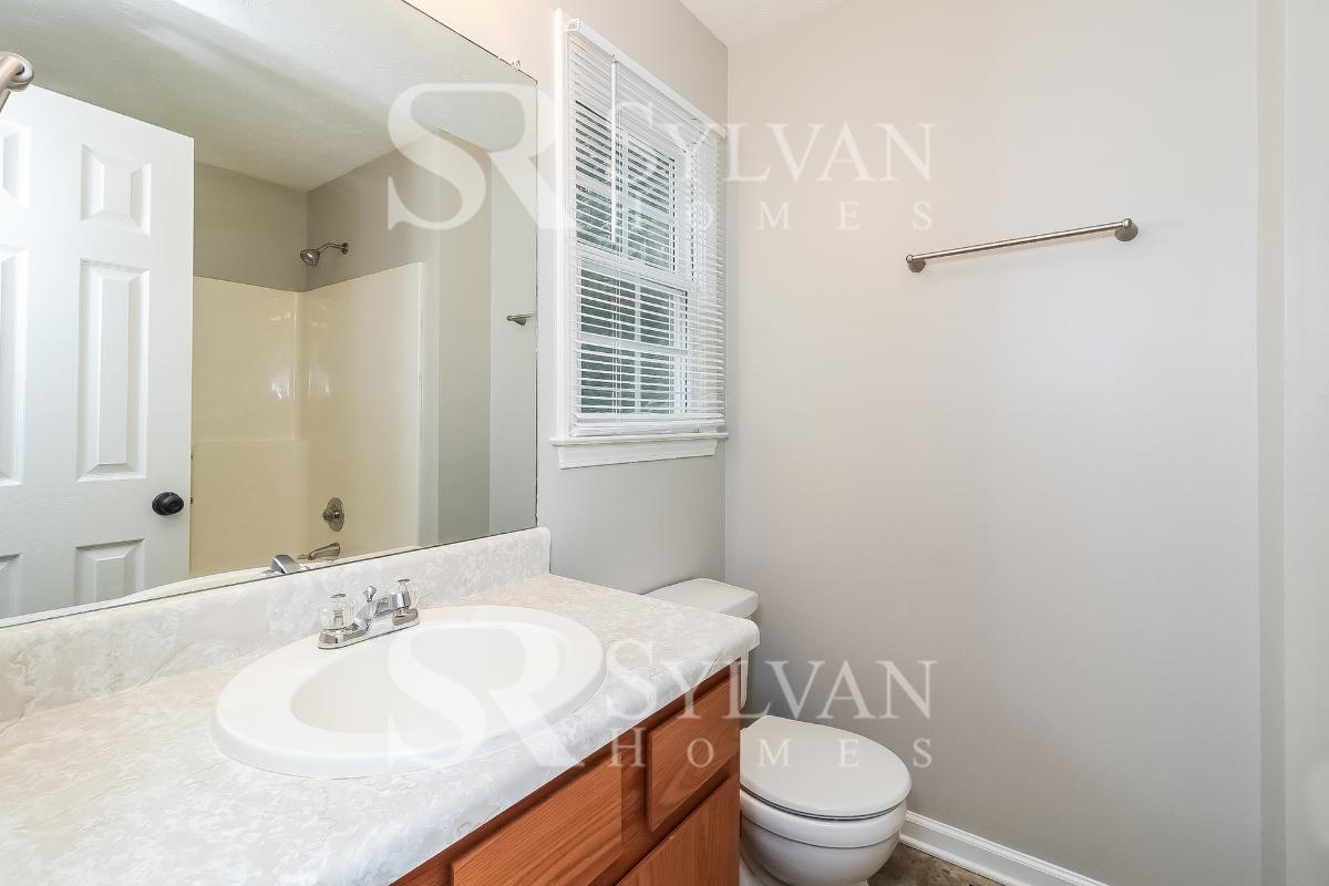 012-photo-main-bathroom-11641160.jpg