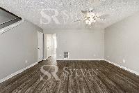 Click to view - 001-photo-living-room-9675244.jpg