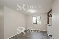 Click to view - 004-photo-dining-room-11474500.jpg