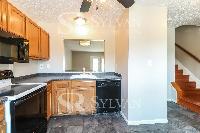 Click to view - 005-photo-kitchen-11419695.jpg