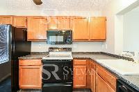 Click to view - 006-photo-kitchen-11419696.jpg