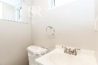 Click to view - 013-photo-bathroom-15006012.jpg