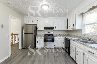 Click to view - 004-photo-kitchen-11394002.jpg