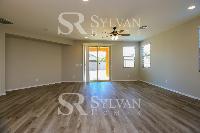 Click to view - 001-photo-living-room-11704394.jpg