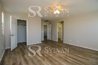 Click to view - 005-photo-main-bedroom-11703448.jpg