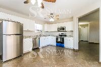 Click to view - 005-photo-kitchen-11496558.jpg