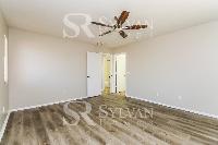 Click to view - 008-photo-main-bedroom-11496550.jpg