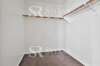 Click to view - 008-photo-walk-in-closet-12275696.jpg