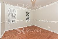 Click to view - 007-photo-bedroom-11744127.jpg